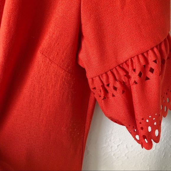 Banana Republic Cut Out Detail Top - L - Picture 6 of 7